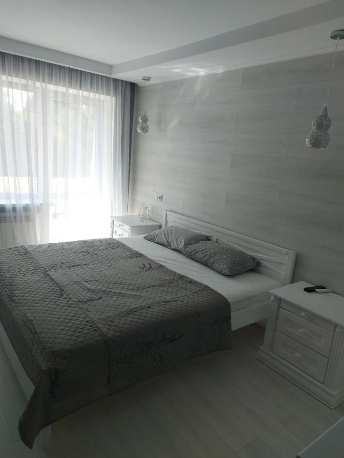 Sanatoriy-Hotel Feofaniya Kyiv Exterior photo